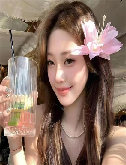 国产又粗又猛又爽又黄的AV视频_欧美卡1卡2卡三卡2026精品_谍战深海在线观看